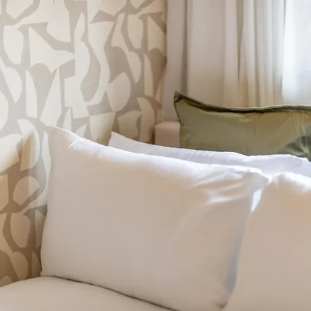 Luxury House, Sleeps 6 People - 10 Mins From Solihull Nec, Bhx Airport, World Ferienhaus Birmingham